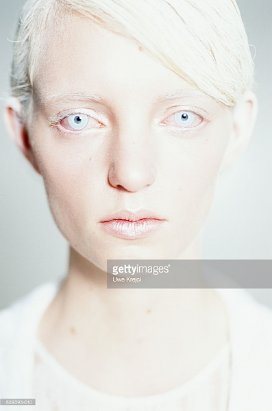 Click image for larger version

Name:	Albino model, photo by Uwe Krejci (4).png
Views:	999
Size:	528.1 KB
ID:	33398