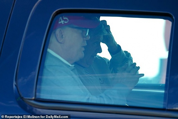 Click image for larger version

Name:	President Donald Trump and Sen Lindsey Graham headed to the President's West Palm Beach Golf Clu.jpg
Views:	49
Size:	31.8 KB
ID:	45609