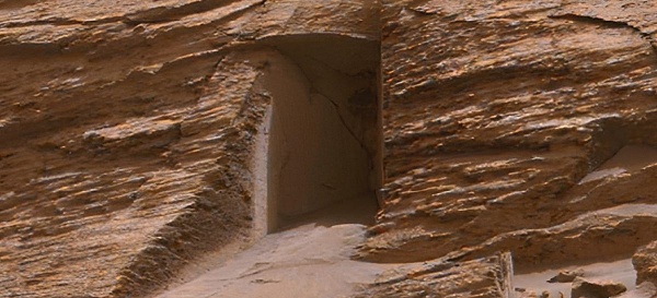 Click image for larger version

Name:	Mars Entrance.jpg
Views:	60
Size:	98.0 KB
ID:	48905
