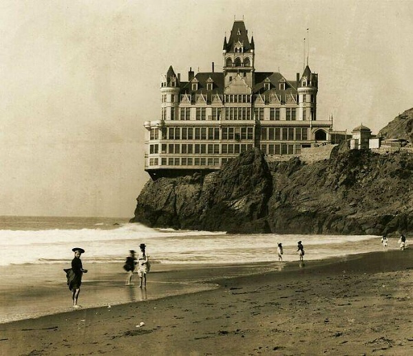 Click image for larger version

Name:	cliff-house_1907.jpg
Views:	16
Size:	69.9 KB
ID:	54584