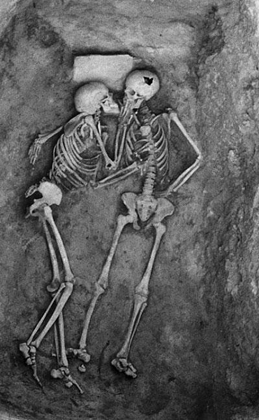 Click image for larger version

Name:	hasanlu_lovers.jpg
Views:	19
Size:	48.7 KB
ID:	54585