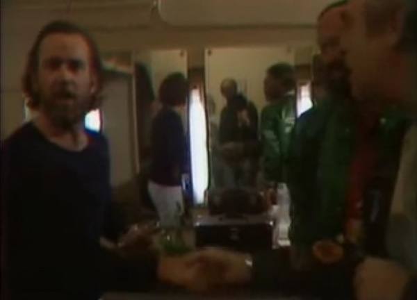 Click image for larger version

Name:	06 George Carlin & Unknown.jpg
Views:	14
Size:	43.3 KB
ID:	55656