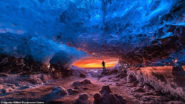 Click image for larger version

Name:	ice cave.jpg
Views:	50
Size:	163.6 KB
ID:	47334